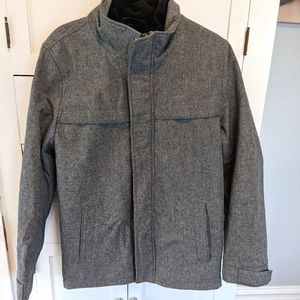 Men's winter jacket- like new condition!